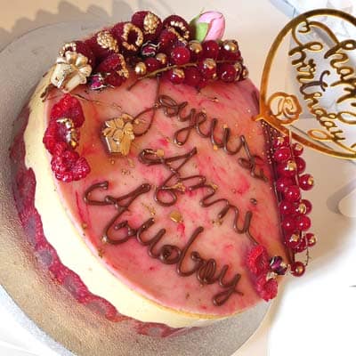 framboisier-anniversaire-cake-design-personnalise
